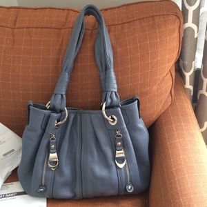Beautiful large, all leather like new shoulder bag